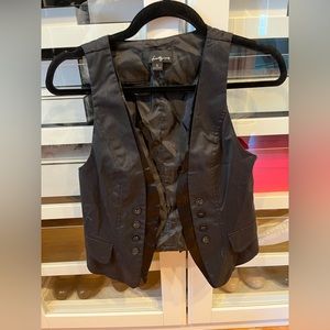 Very cute vest